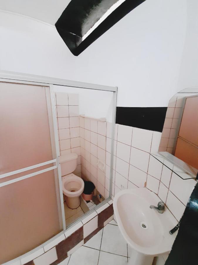 Hospedaje Iroaki Yurimaguas エクステリア 写真